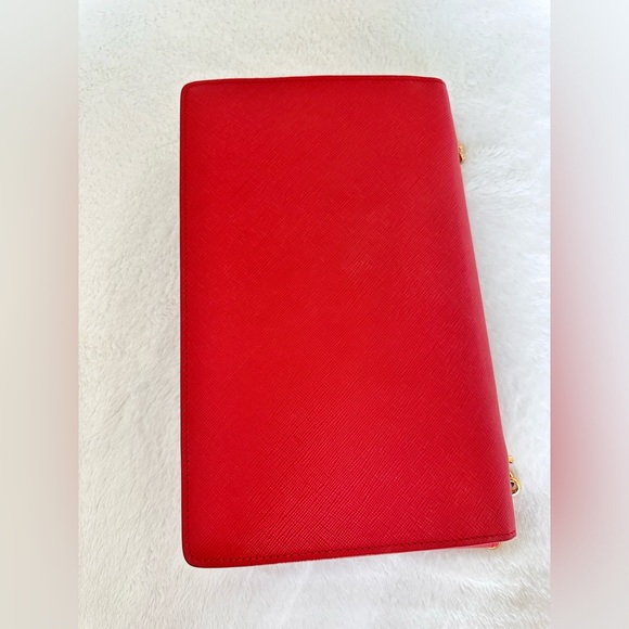 SALVATORE FERRAGAMO VERA SHOULDER BAG - Picture 8 of 10